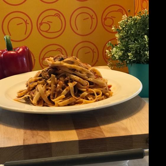［限時應徵］逢甲餐飲服務人員（薪轉、勞健保、國定假日雙倍薪）