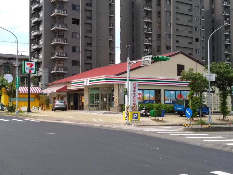 萬能全新便利商店9月上工