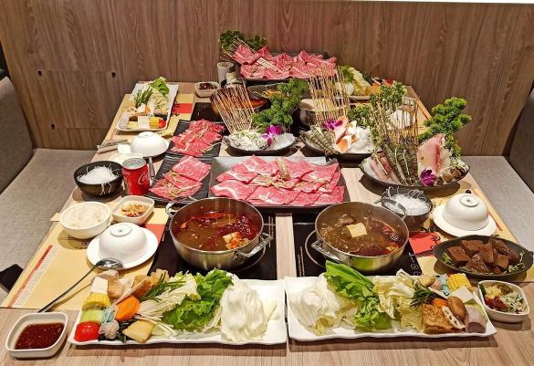 火鍋世家 台中店(晚班計時）環境漂亮