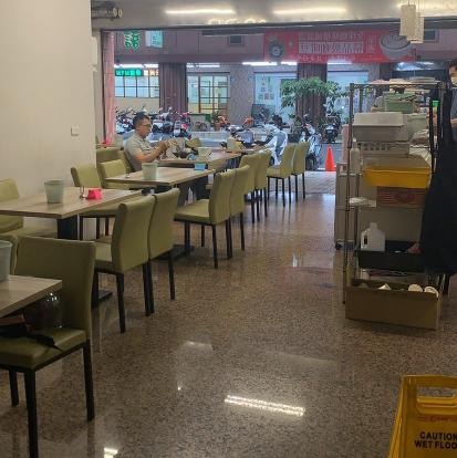 早餐店幫手
