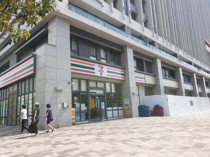 7-11金鑫門市店職員