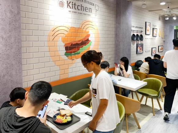 拉亞漢堡-烏日中華店假日兼職夥伴