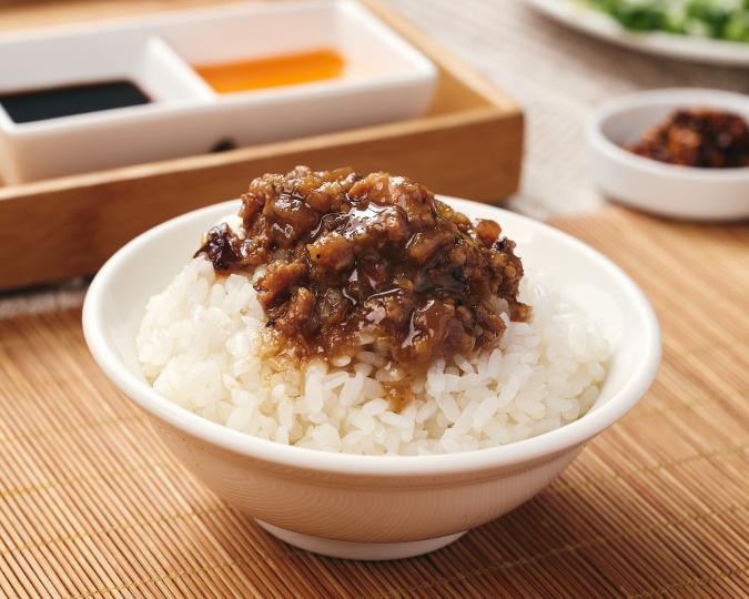 宜品乾拌麵信義莊敬店早班人員