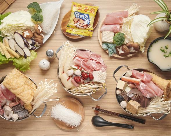 小豬很忙滷味花蓮博愛店 工作人員