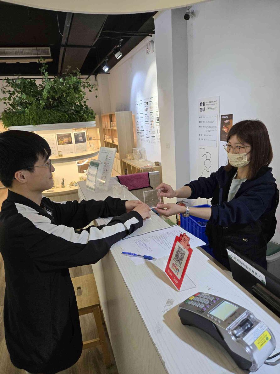 長期配合平假日工讀生