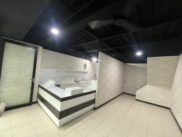 徵早餐店兼職人員