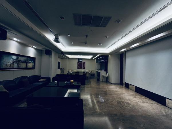 包廂式餐廳徵工讀生