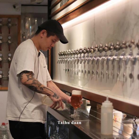 9月全新開幕！【臺虎 臺南】兼職 餐飲外場/吧檯人員 時薪190起 每月提供飲酒、運動、伙食津貼