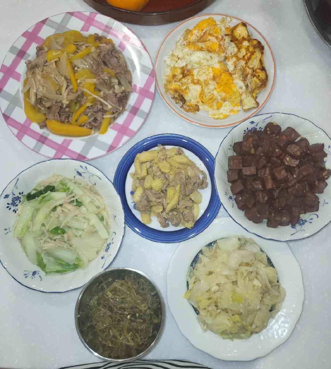 固定兼職家事料理管家(週一至週五晚上17:00～19:00)