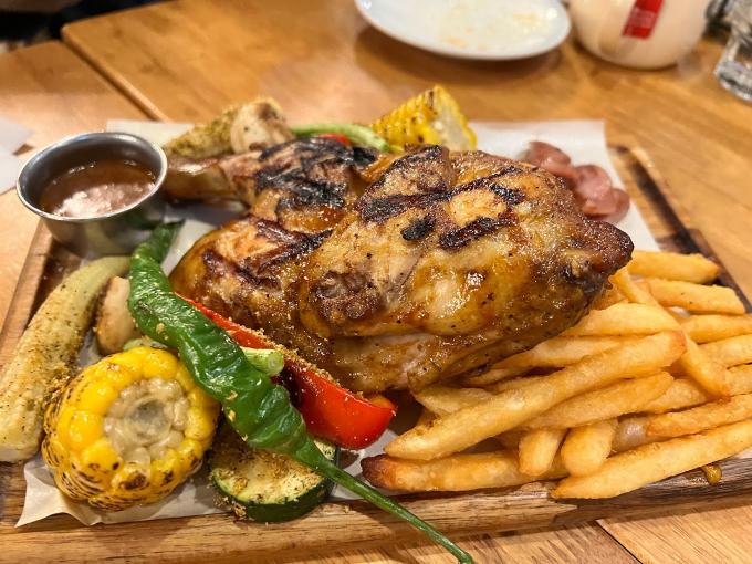 西湖🐶時薪達215寵物友善餐廳🍔有供餐🍻環境氣氛佳